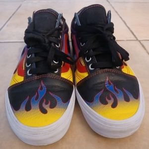 Vans Low (Flames) Size 9.5 Men